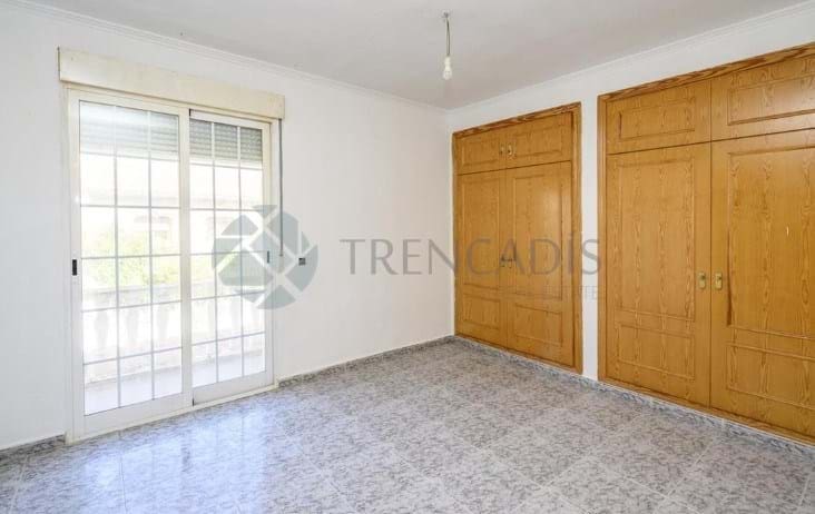 Casa de 3 habitaciones en Ugena en venta - 250.000 € (Ref: 9665446)