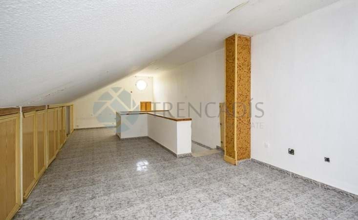 Casa de 3 habitaciones en Ugena en venta - 250.000 € (Ref: 9665446)