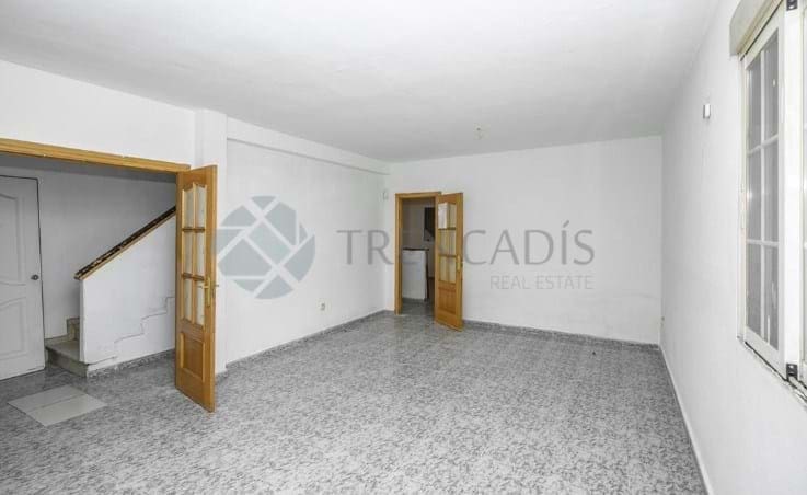 Casa de 3 habitaciones en Ugena en venta - 250.000 € (Ref: 9665446)