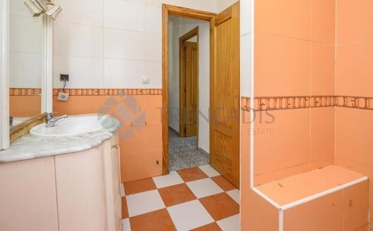 Casa de 3 habitaciones en Ugena en venta - 250.000 € (Ref: 9665446)