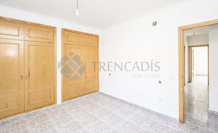 Casa de 3 habitaciones en Ugena en venta - 250.000 € (Ref: 9665446)