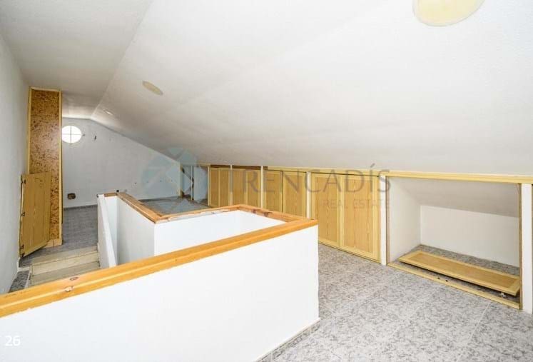 Casa de 3 habitaciones en Ugena en venta - 250.000 € (Ref: 9665446)