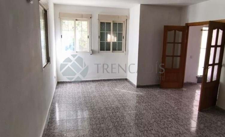 Casa de 3 habitaciones en Ugena en venta - 250.000 € (Ref: 9665446)