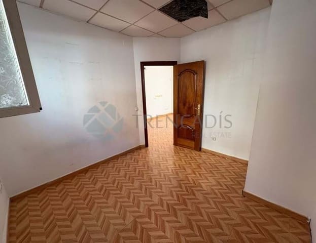 3 bedroom Commercial for sale in Madrid city - € 125,000 (Ref: 9713572)