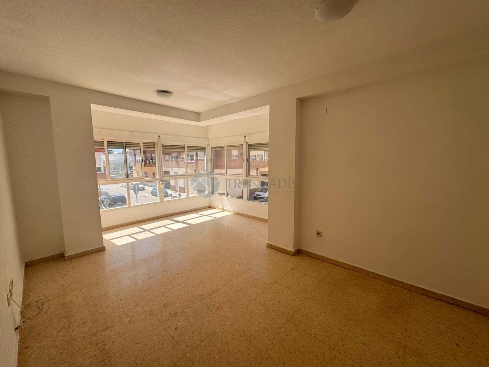 4 bedroom Apartment for sale in Silla with garage - € 199,000 (Ref: 9739161)