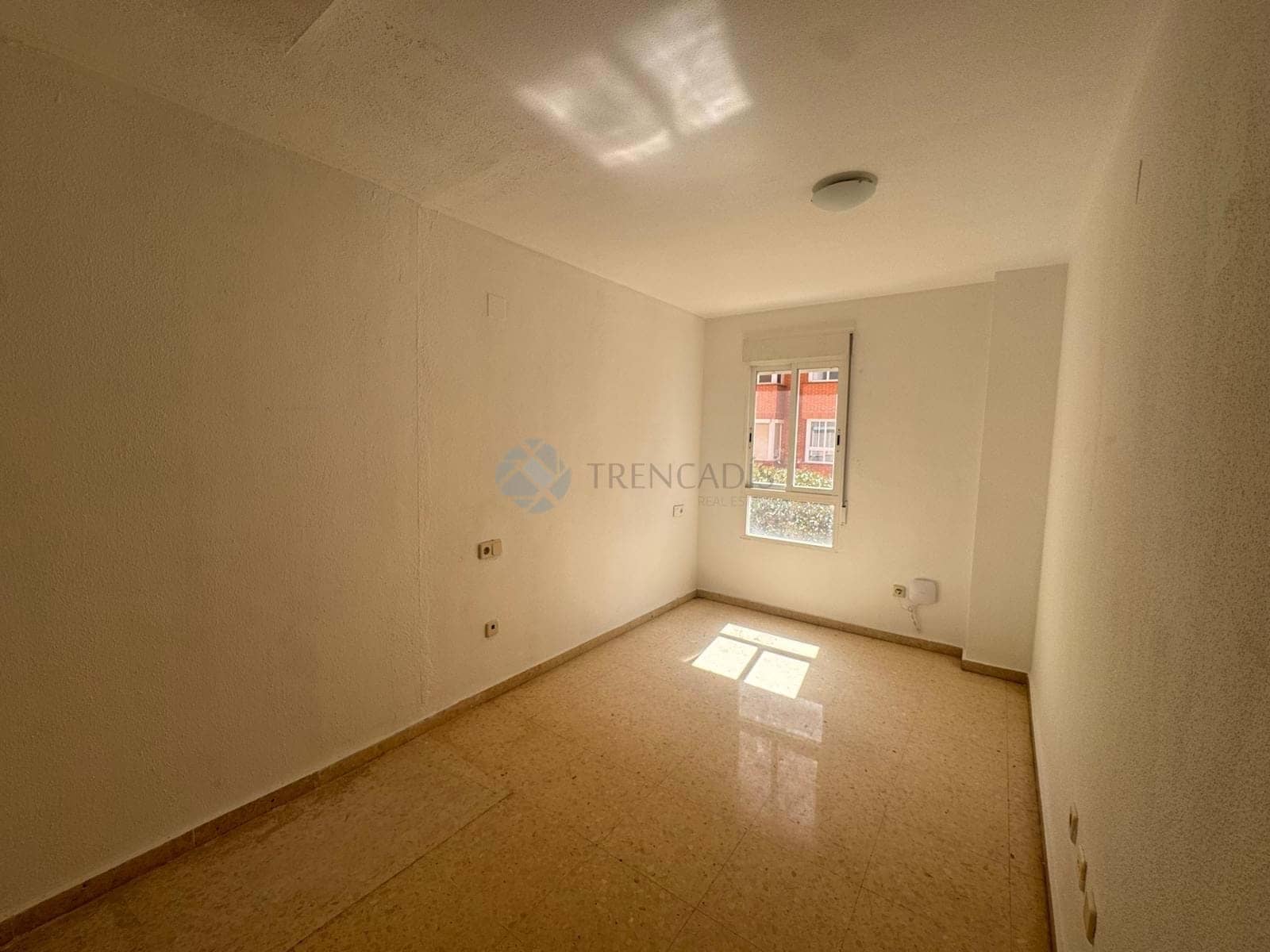 4 bedroom Apartment for sale in Silla with garage - € 199,000 (Ref: 9739161)