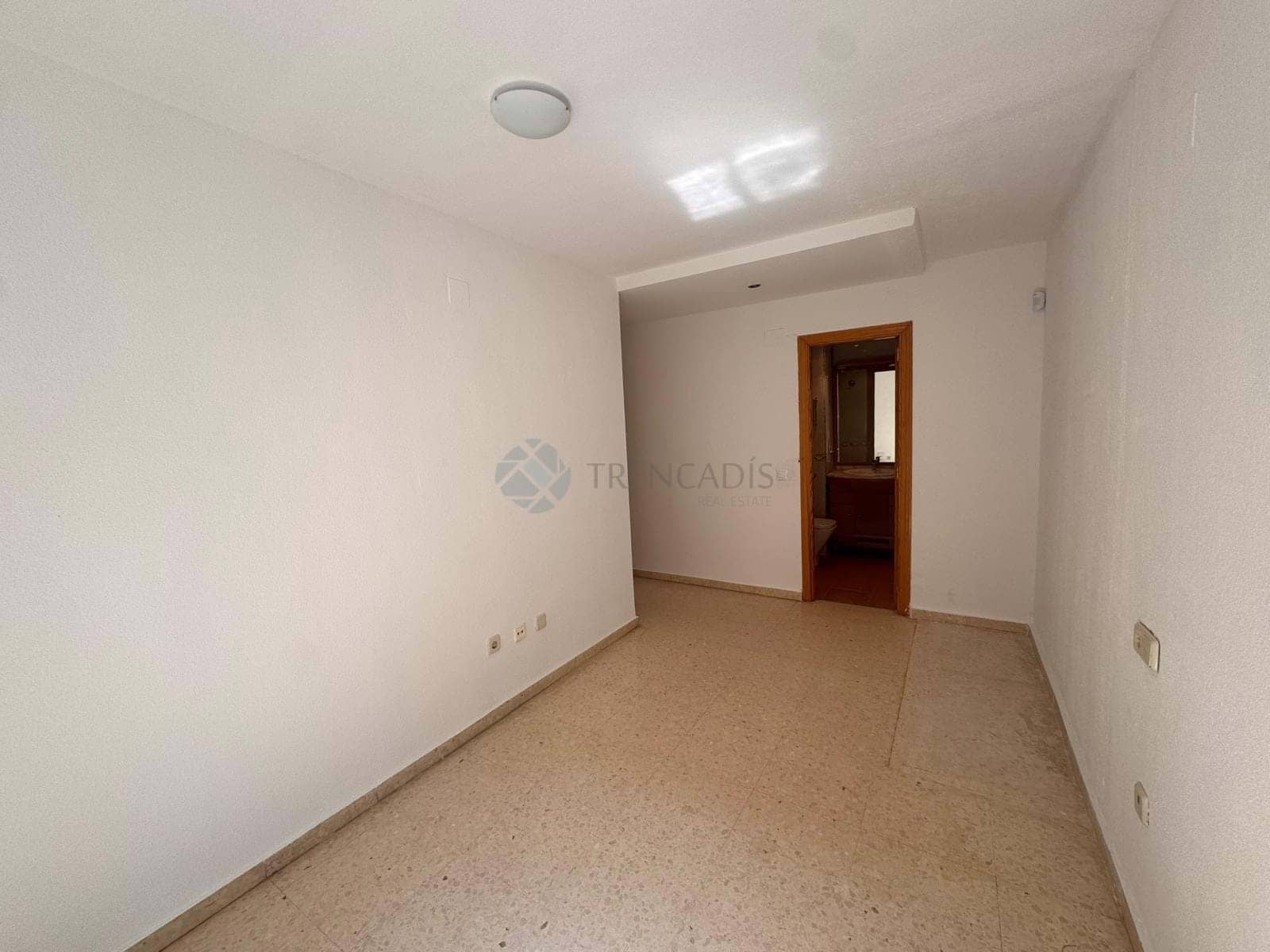 4 bedroom Apartment for sale in Silla with garage - € 199,000 (Ref: 9739161)