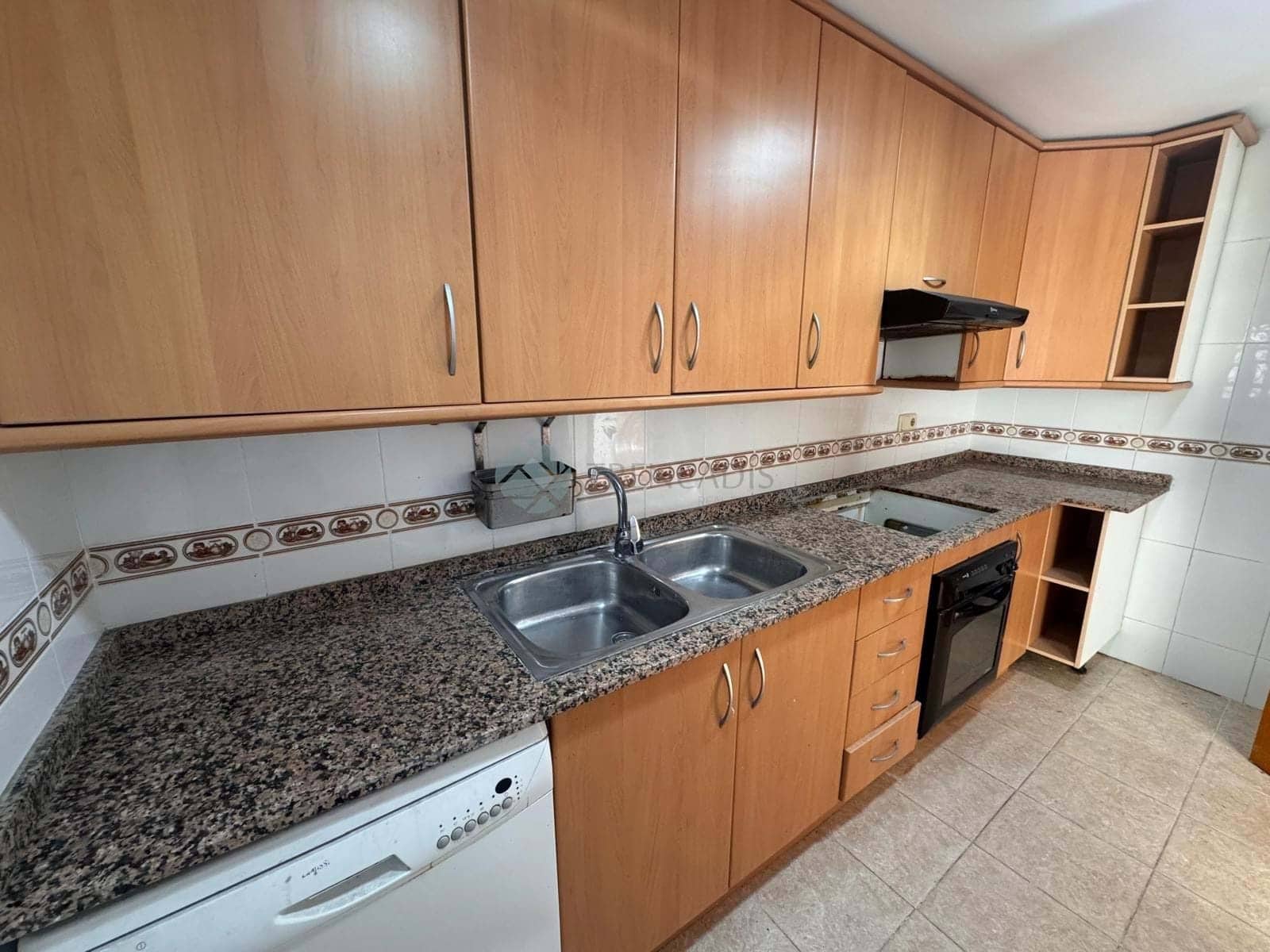4 bedroom Apartment for sale in Silla with garage - € 199,000 (Ref: 9739161)