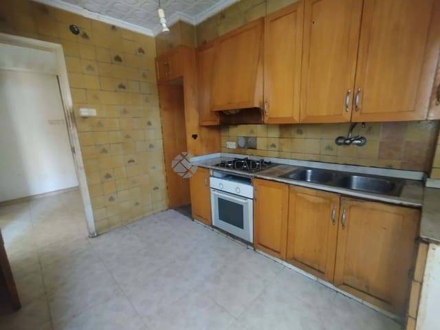 4 bedroom Apartment for sale in Novelda - € 85,000 (Ref: 9739303)