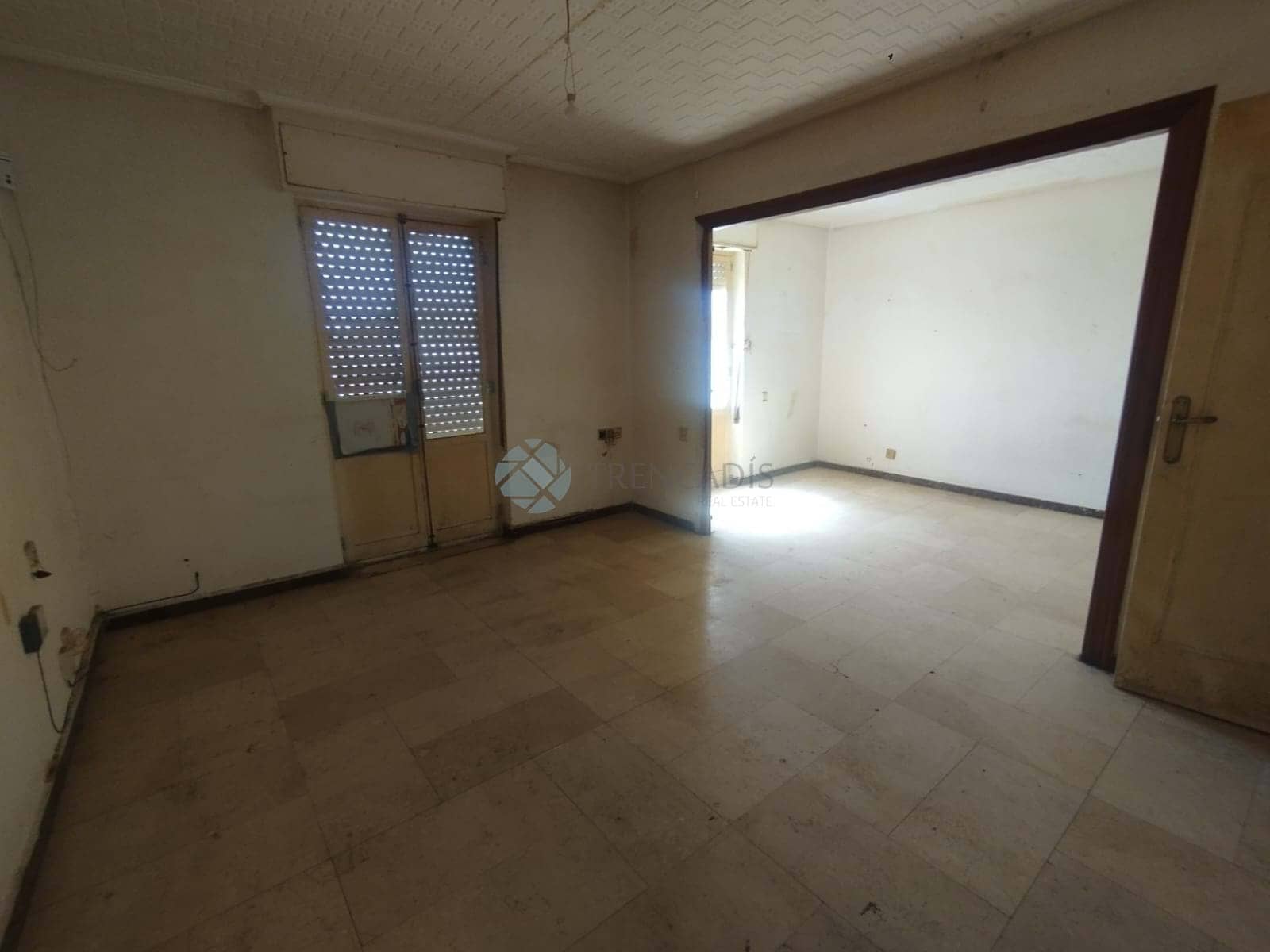 4 bedroom Apartment for sale in Novelda - € 85,000 (Ref: 9739303)