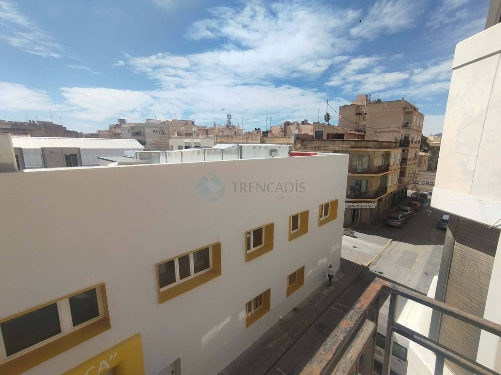 4 bedroom Apartment for sale in Novelda - € 85,000 (Ref: 9739303)