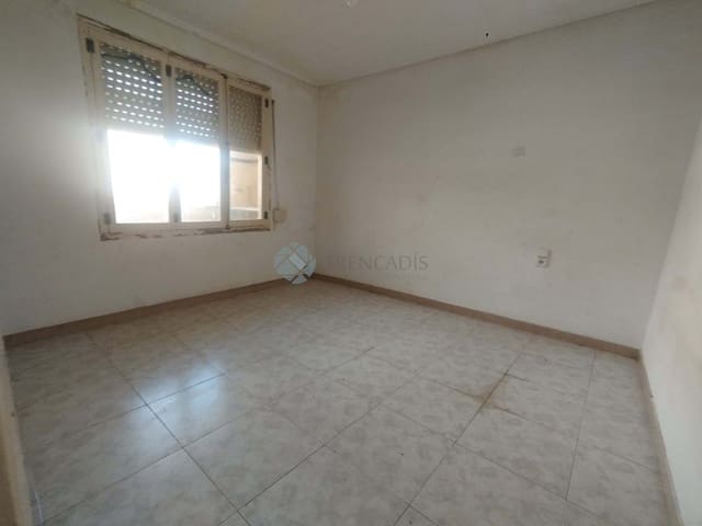 4 bedroom Apartment for sale in Novelda - € 85,000 (Ref: 9739303)