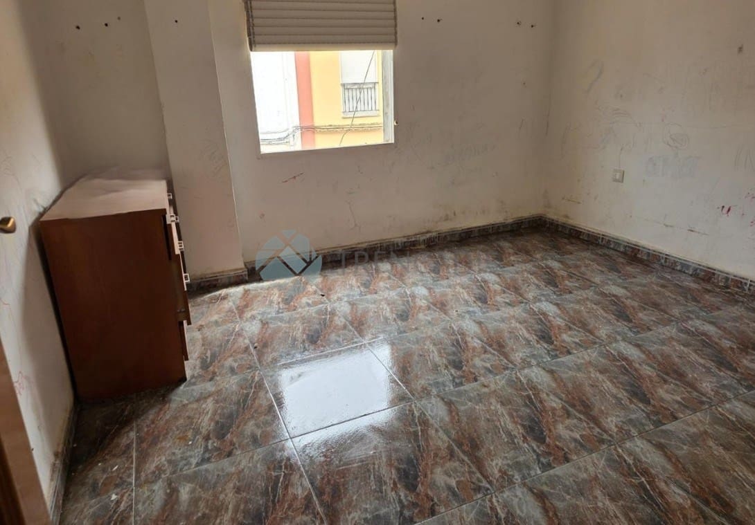3 slaapkamer Appartement te koop in Manuel - € 69.000 (Ref: 9832061)