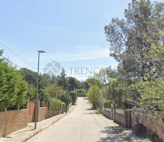 Chalet de 3 habitaciones en Robledo de Chavela en venta - 172.000 € (Ref: 9849765)