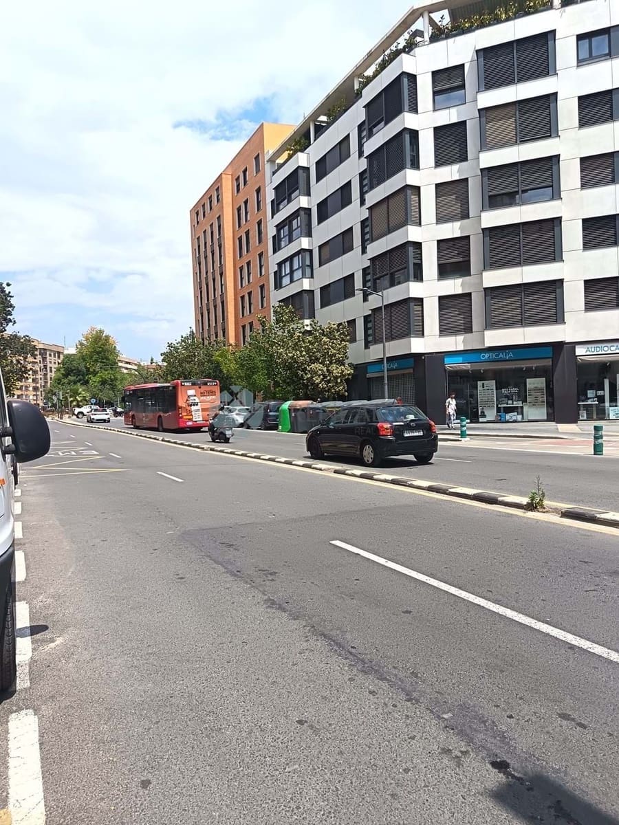 Local Commercial à vendre à Valence ville - 545 000 € (Ref: 9860884)