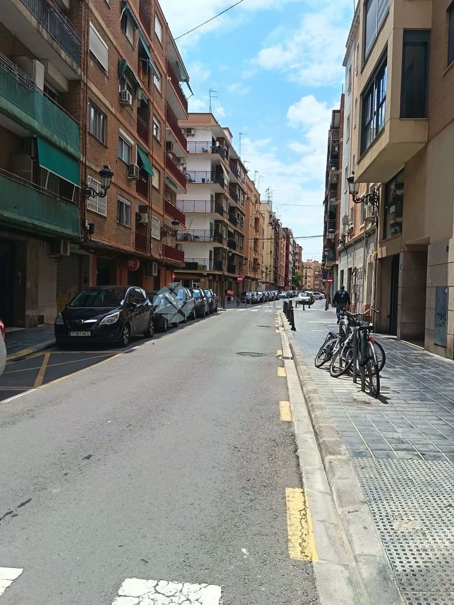 Local Commercial à vendre à Valence ville - 545 000 € (Ref: 9860884)