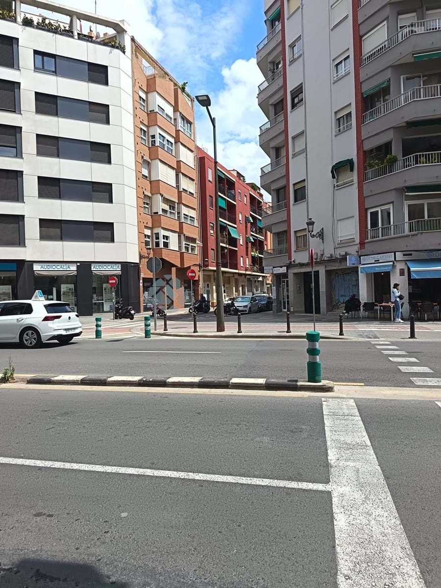 Local Commercial à vendre à Valence ville - 545 000 € (Ref: 9860884)