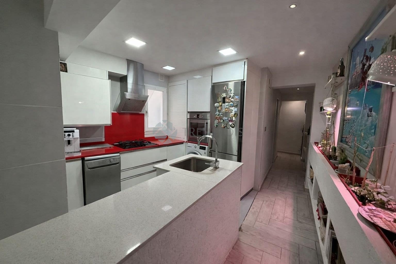 2 soveværelse Lejlighed til salg i Valencia by - € 265.000 (Ref: 9862379)