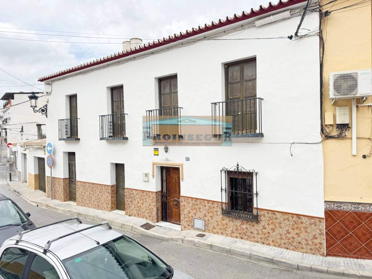Casa de 6 habitaciones en Cártama en venta - 296.900 € (Ref: 9446871)