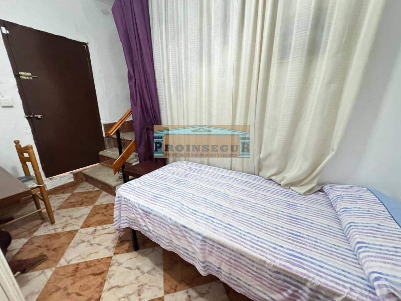 Casa de 6 habitaciones en Cártama en venta - 296.900 € (Ref: 9446871)