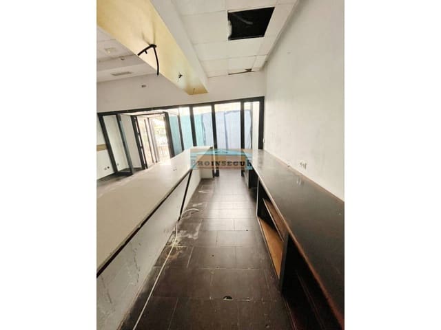 2 bedroom Commercial for sale in Alhaurín el Grande - € 265,000 (Ref: 9446882)