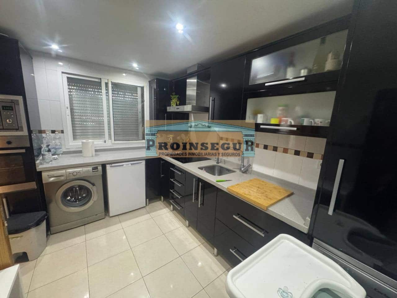 4 chambre Villa/Maison Mitoyenne à vendre à Estacion de Cartama avec piscine garage - 359 000 € (Ref: 9559035)