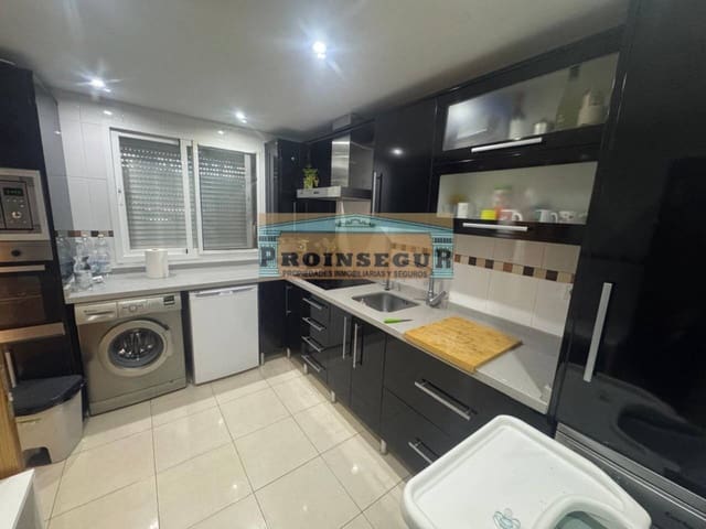 4 chambre Villa/Maison Mitoyenne à vendre à Estación de Cártama, Cártama avec piscine garage - 359 000 € (Ref: 9559035)