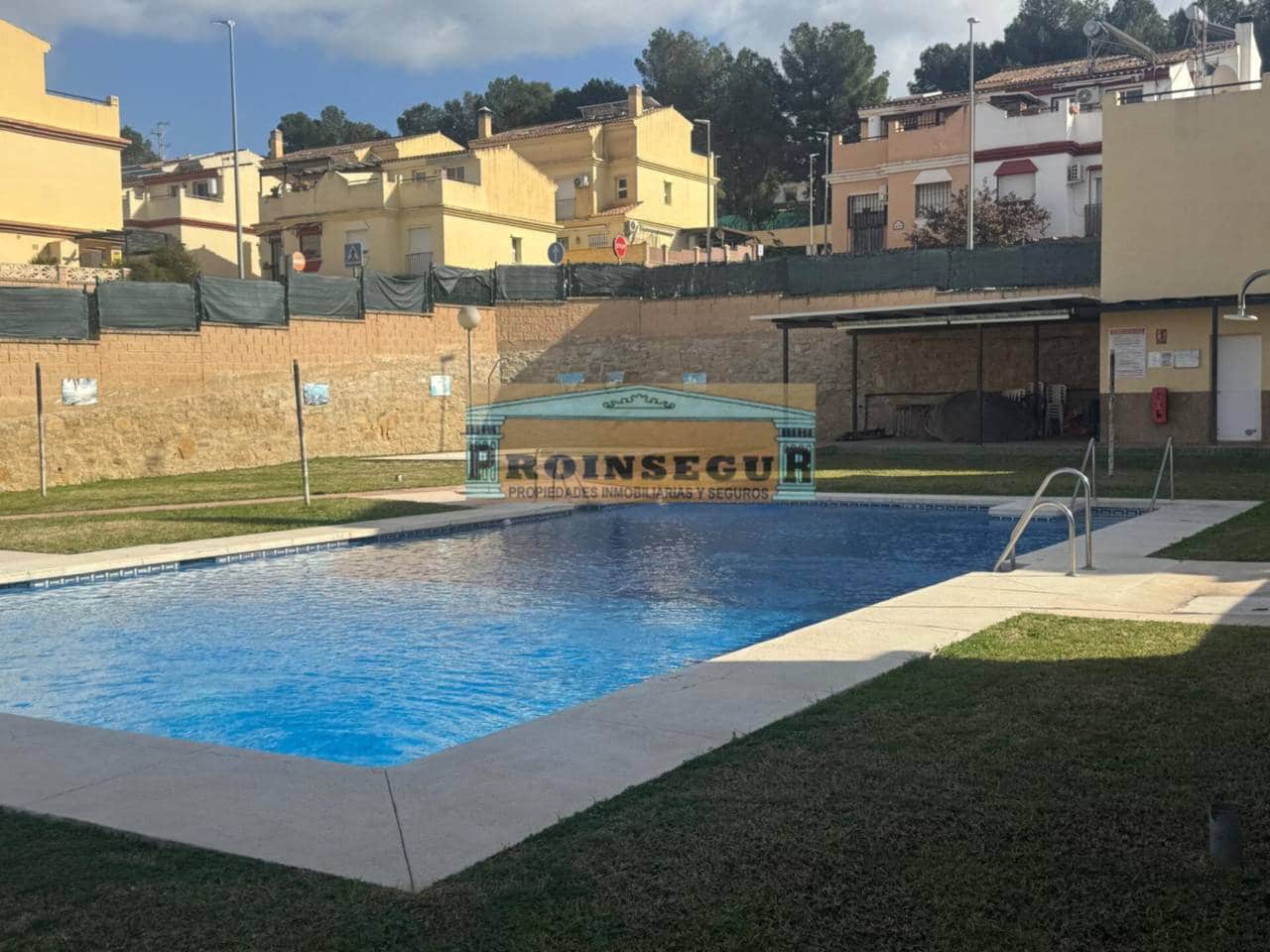 4 chambre Villa/Maison Mitoyenne à vendre à Estacion de Cartama avec piscine garage - 359 000 € (Ref: 9559035)