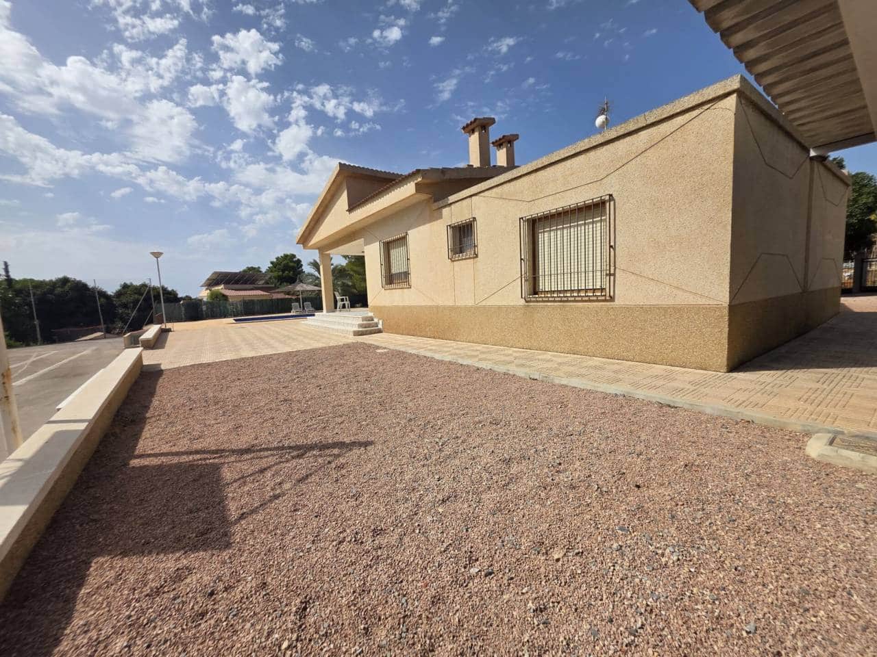 5 quarto Moradia para venda em Elche / Elx com piscina garagem - 550 000 € (Ref: 10033355)
