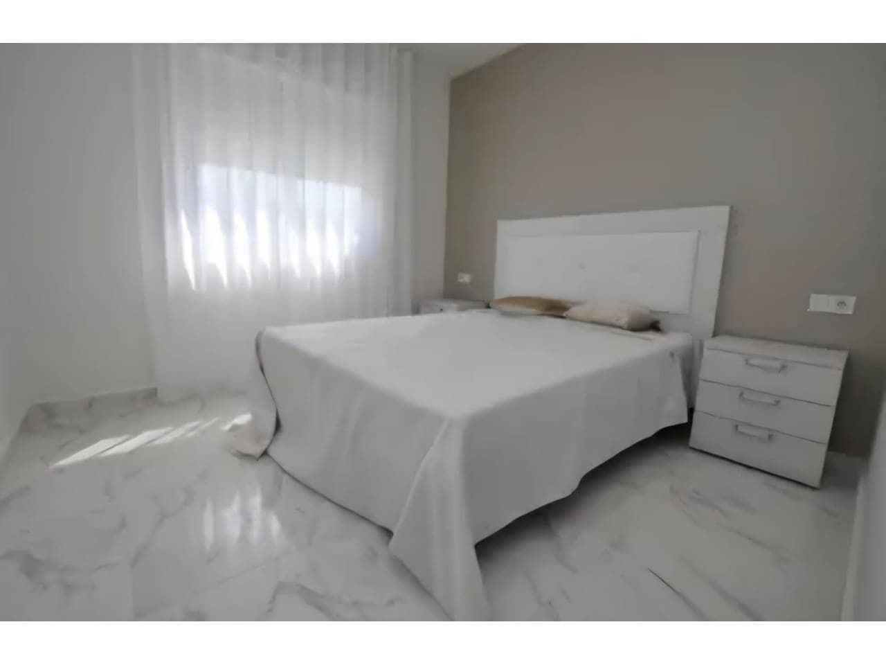 Bungalow de 2 habitaciones en San Miguel de Salinas en venta con piscina garaje - 251.900 € (Ref: 10080248)