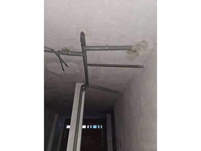 Comercial para venda em El Campello - 150 000 € (Ref: 10127498)