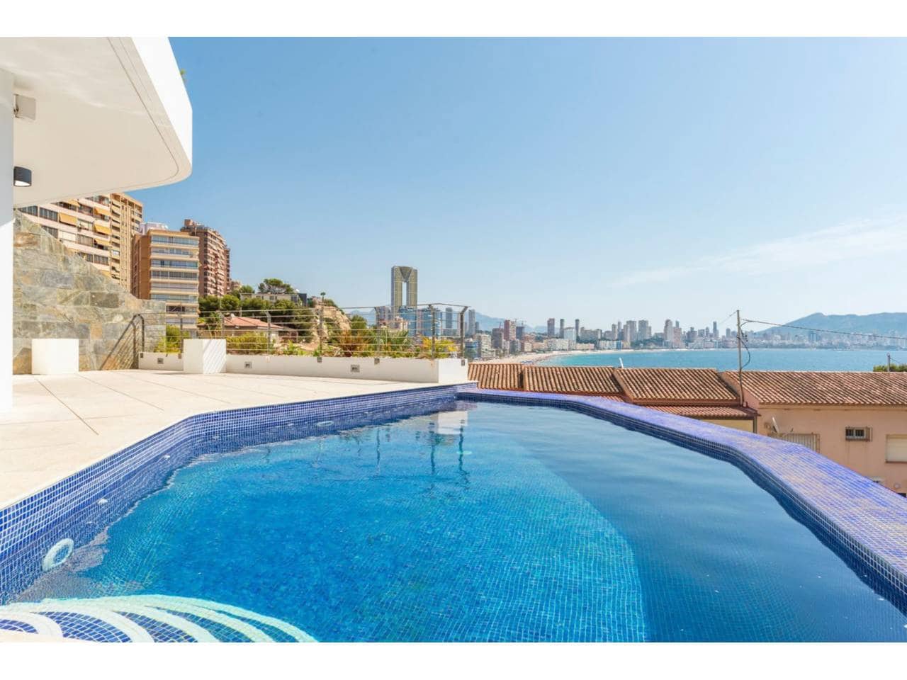 3 soveværelse Bungalow til salg i Benidorm med swimmingpool garage - € 830.000 (Ref: 5439901)