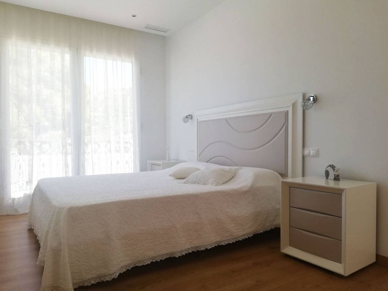 5 bedroom Villa for sale in Albir with pool - € 3,375,000 (Ref: 5439949)