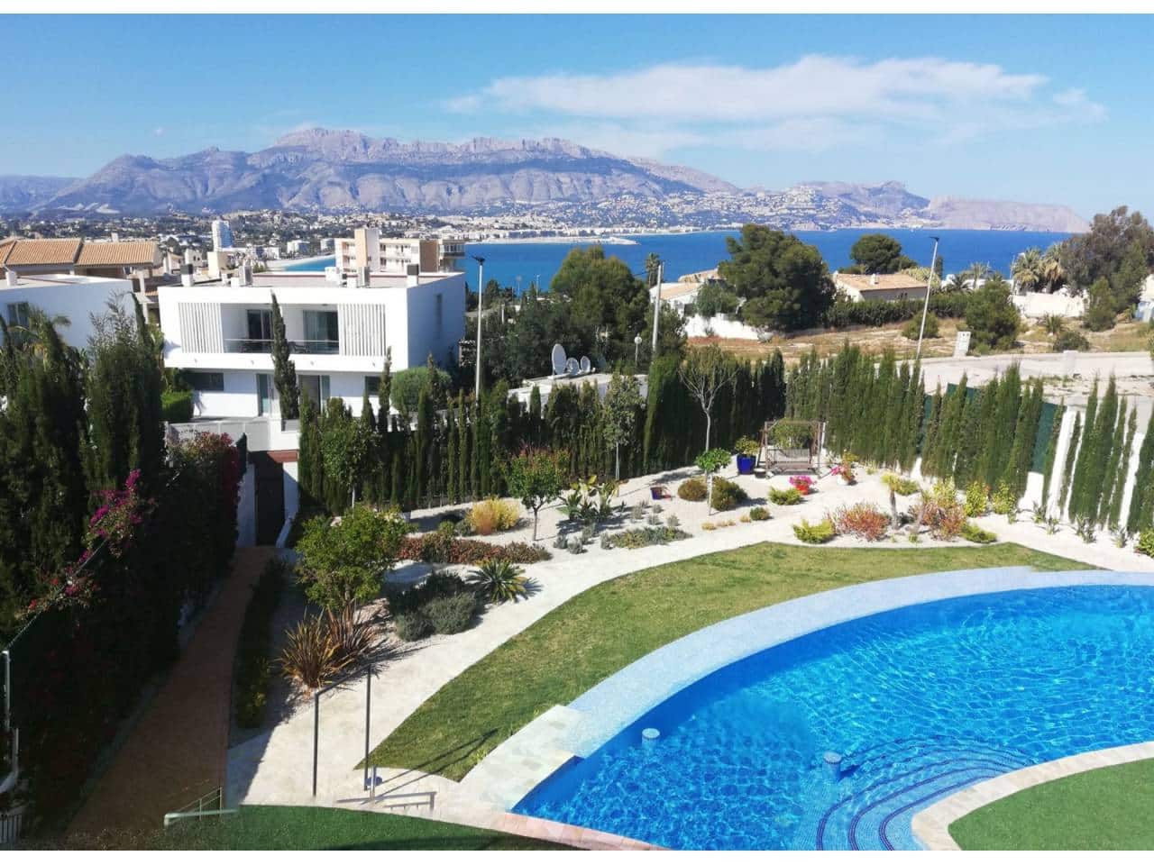 5 bedroom Villa for sale in Albir with pool - € 3,375,000 (Ref: 5439949)