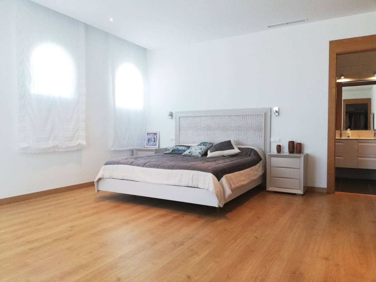 5 bedroom Villa for sale in Albir with pool - € 3,375,000 (Ref: 5439949)