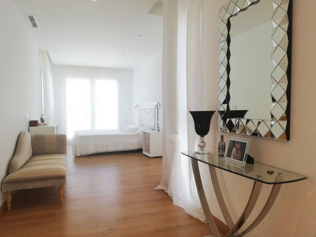 5 bedroom Villa for sale in Albir with pool - € 3,375,000 (Ref: 5439949)