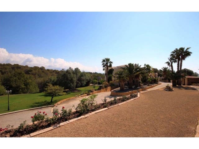 Chalet de 8 habitaciones en Alfaz del Pi / L'Alfàs del Pi en venta con piscina garaje - 1.750.000 € (Ref: 5439958)