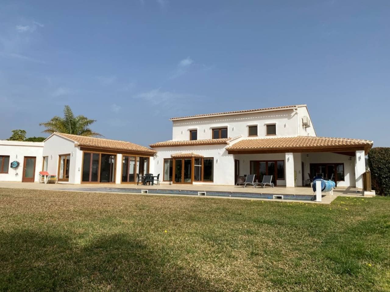 3 bedroom Villa for sale in Benissa with pool garage - € 1,765,000 (Ref: 5440420)