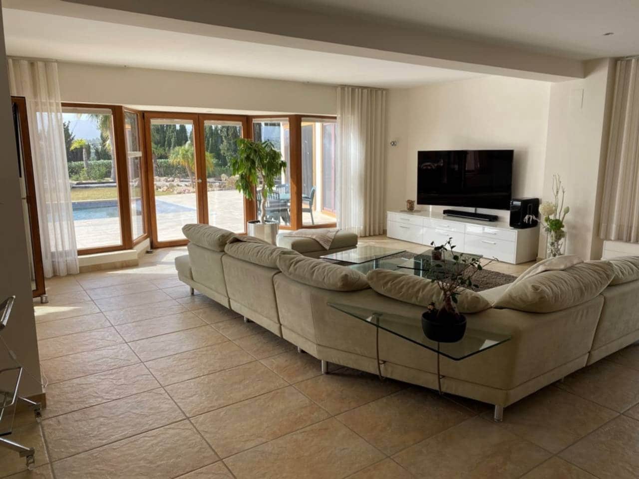 3 bedroom Villa for sale in Benissa with pool garage - € 1,765,000 (Ref: 5440420)