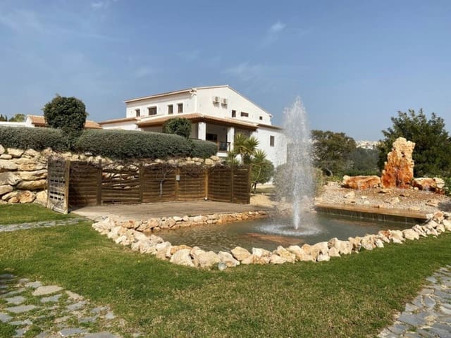 3 bedroom Villa for sale in Benissa with pool garage - € 1,765,000 (Ref: 5440420)