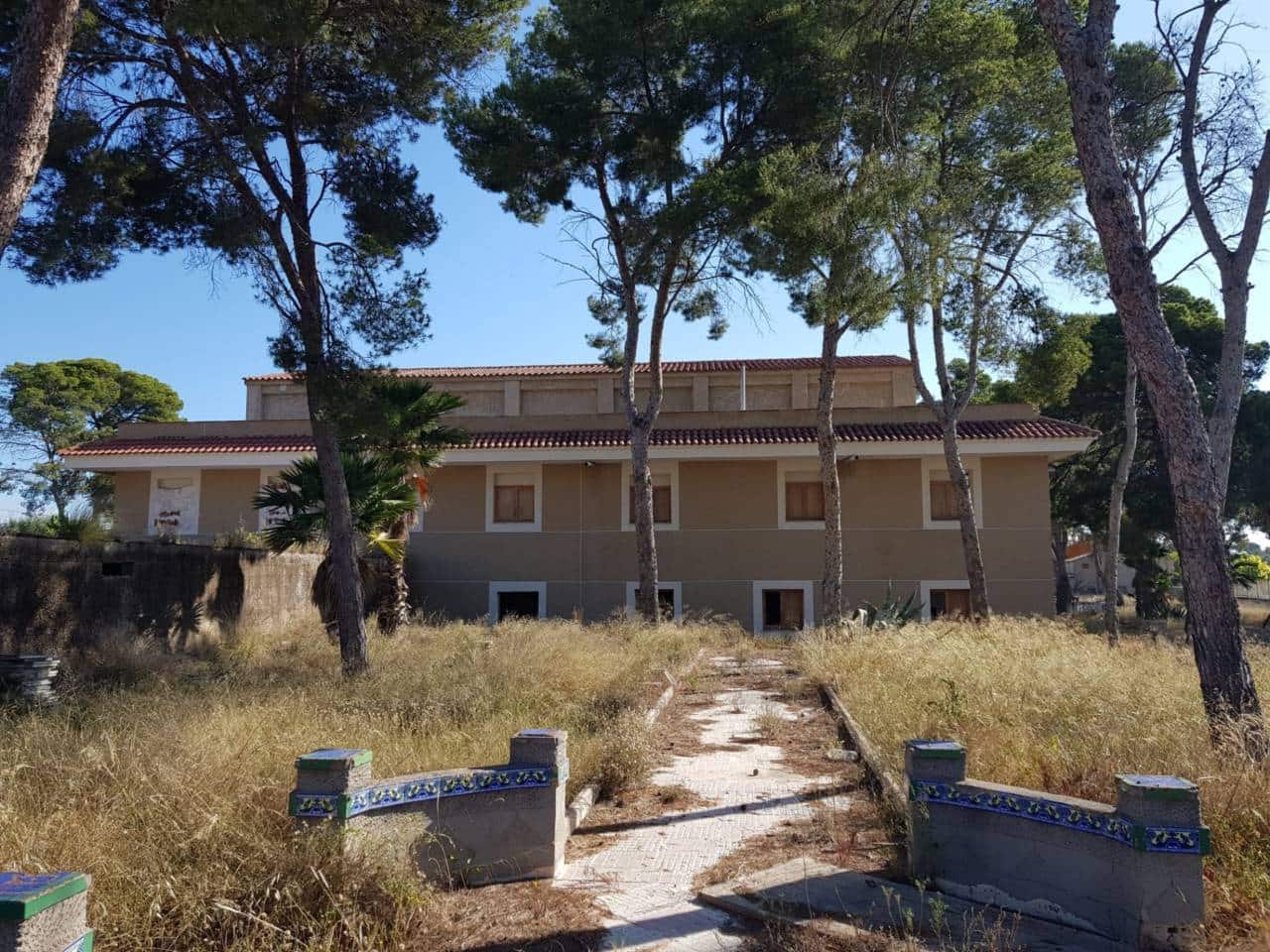 20 sovrum Villa till salu i Tangel med garage - 990 000 € (Ref: 5440466)