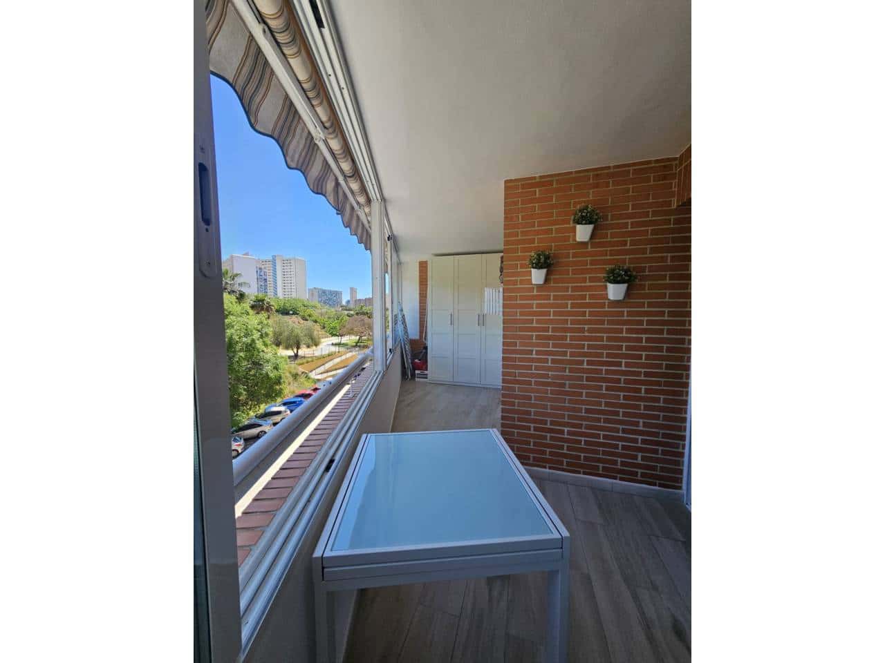 3 bedroom Flat for sale in Benidorm with garage - € 312,000 (Ref: 5440469)
