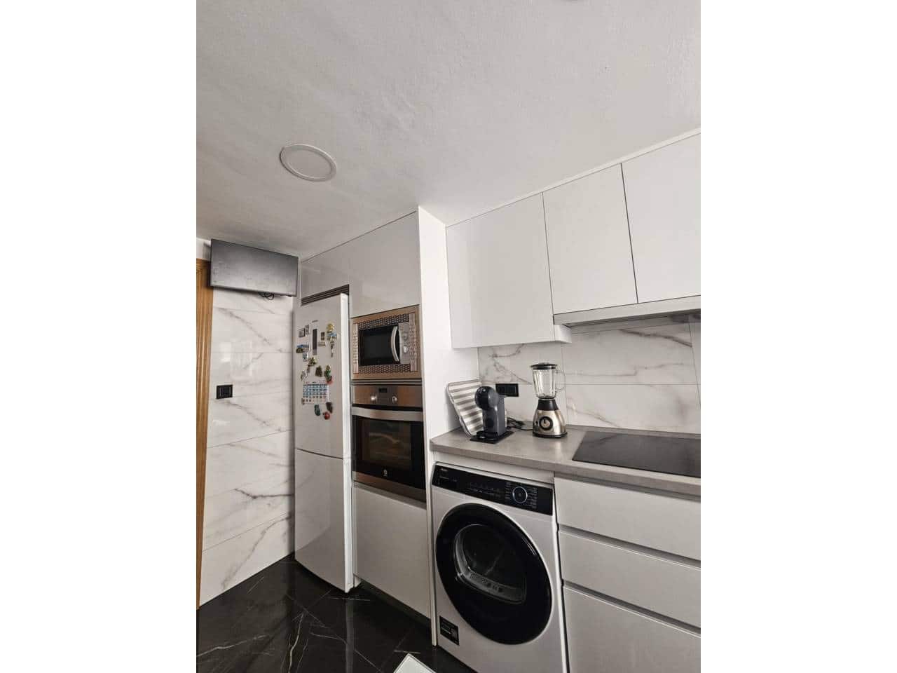 3 bedroom Flat for sale in Benidorm with garage - € 312,000 (Ref: 5440469)