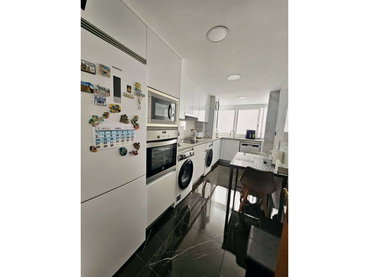 3 bedroom Flat for sale in Benidorm with garage - € 312,000 (Ref: 5440469)