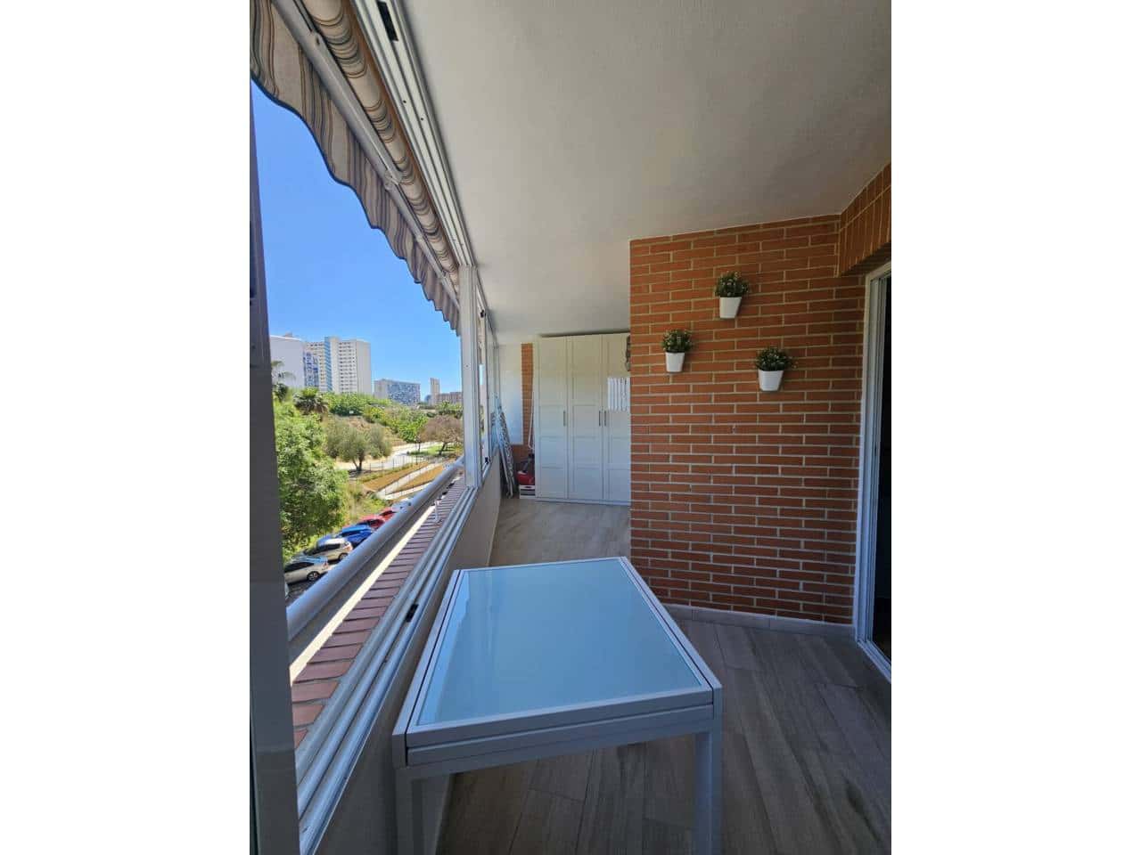 3 bedroom Flat for sale in Benidorm with garage - € 312,000 (Ref: 5440469)