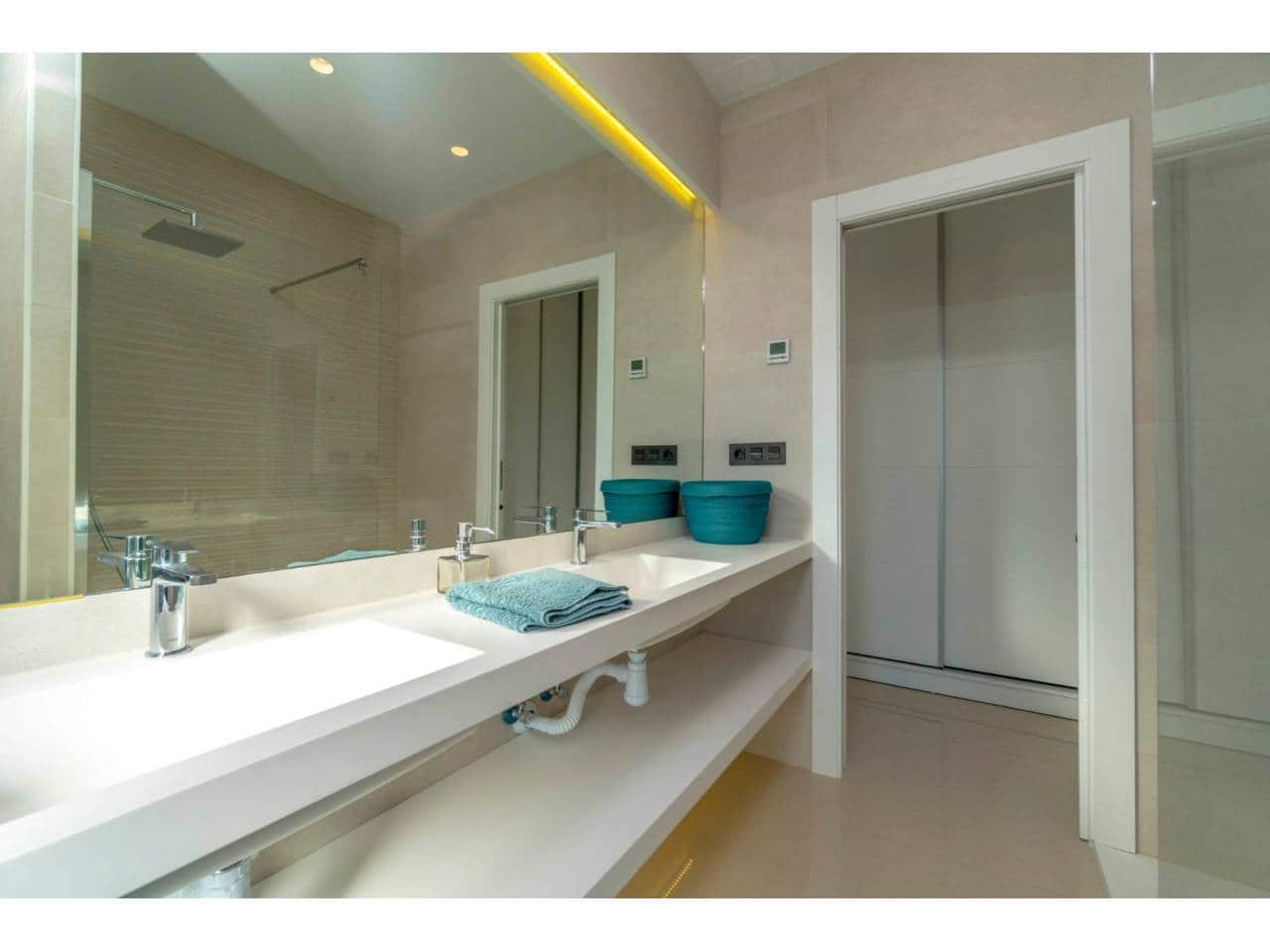 3 bedroom Villa for sale in Elche / Elx with pool garage - € 467,060 (Ref: 5452424)