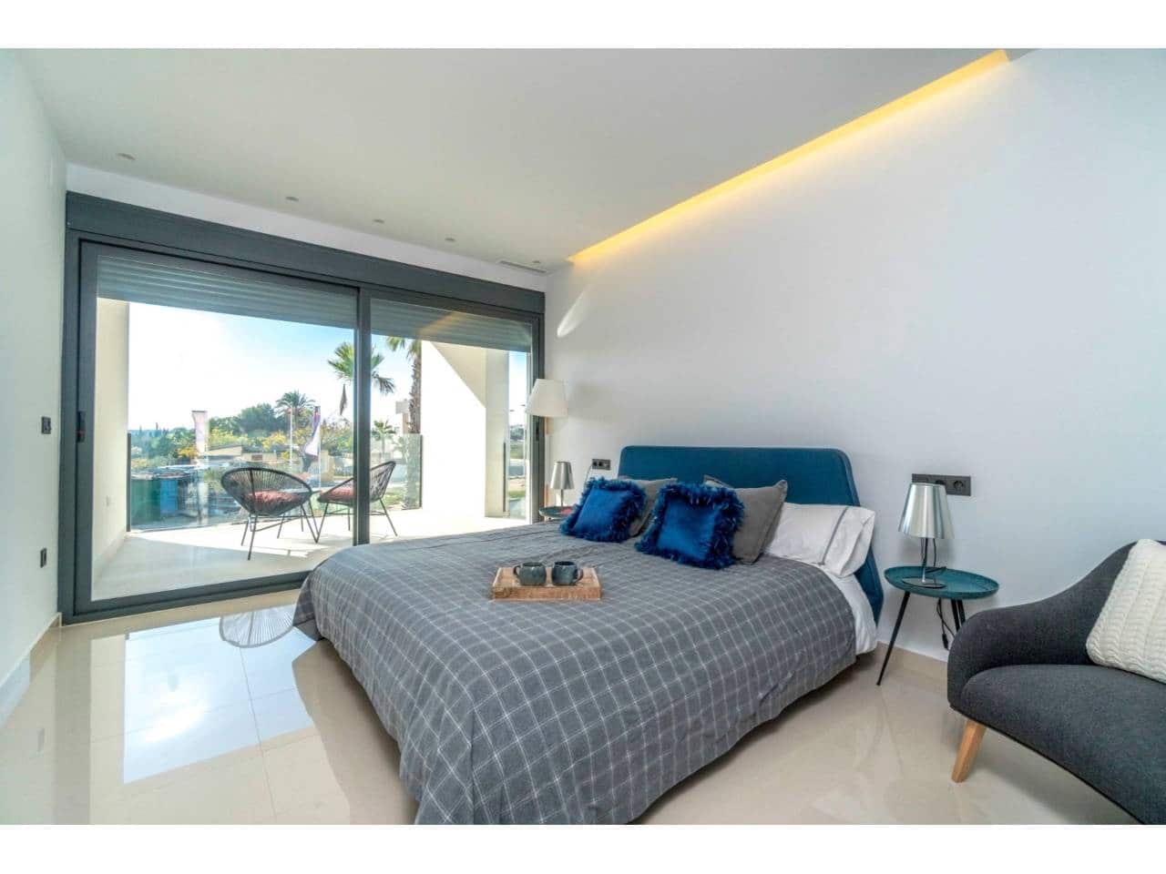 3 Zimmer Villa zu verkaufen in Elche / Elx mit Pool Garage - 515.460 € (Ref: 5452425)