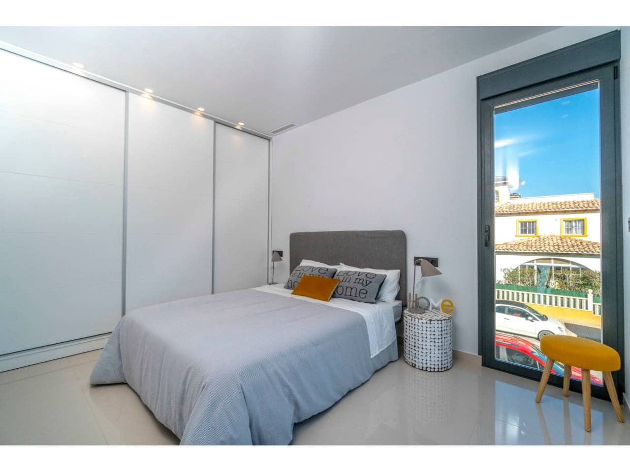 3 Zimmer Villa zu verkaufen in Elche / Elx mit Pool Garage - 515.460 € (Ref: 5452425)