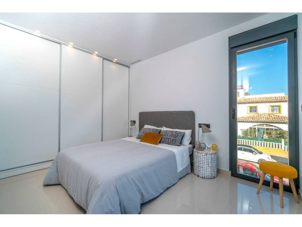 3 bedroom Villa for sale in Elche / Elx with pool garage - € 479,160 (Ref: 5452426)