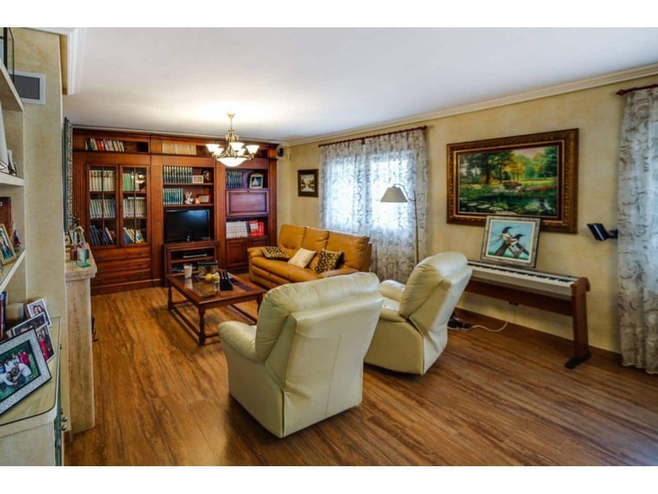 4 bedroom Villa for sale in Los Montesinos with pool garage - € 900,000 (Ref: 5991909)